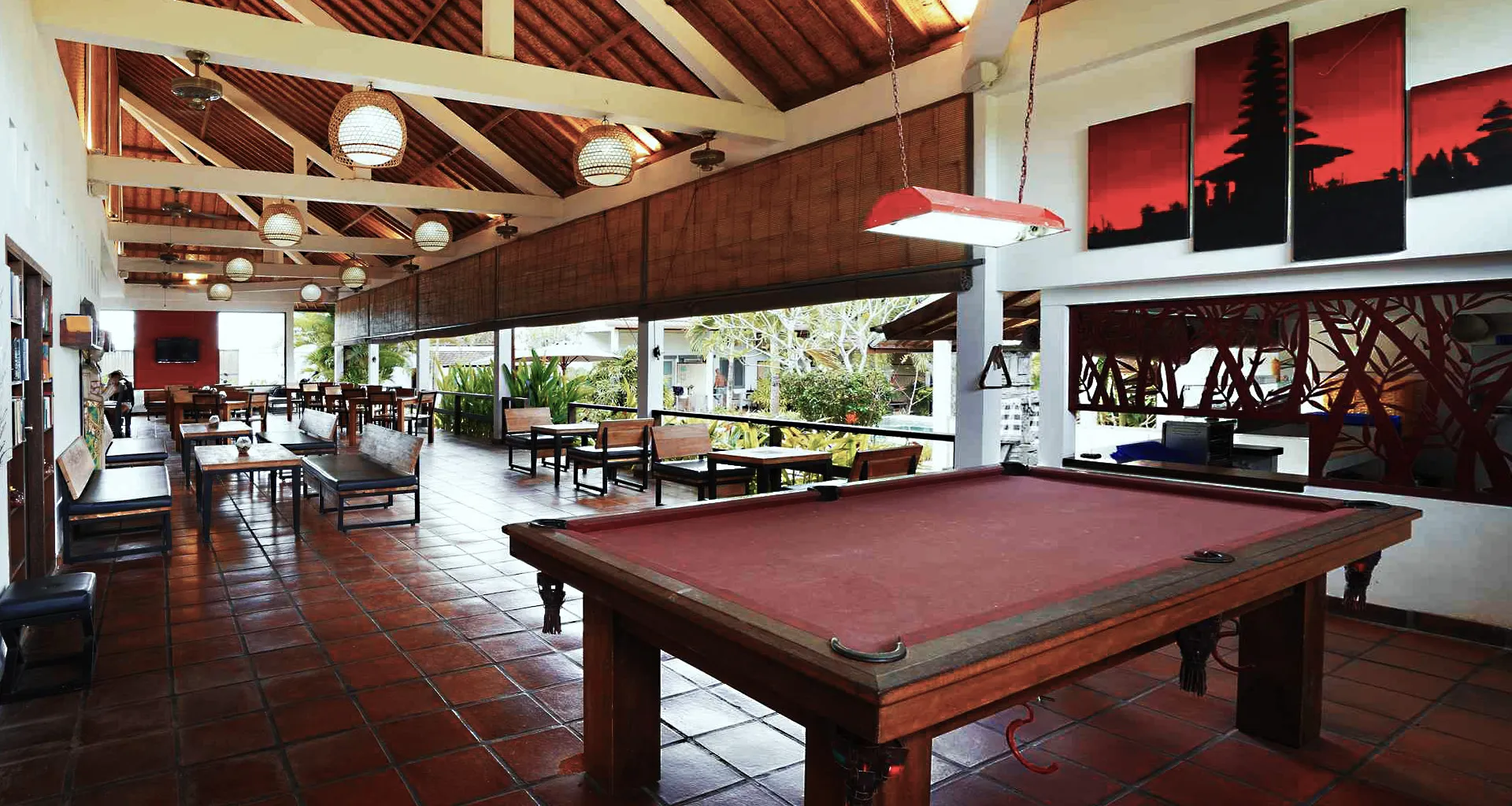 Casa Asia Restaurant offers a relax area with a billiard table for guests